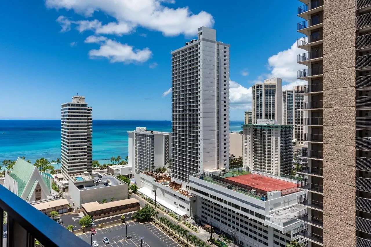 Waikiki Banyan High Level Condo With Private Lanai Condo Honolulu Apartment