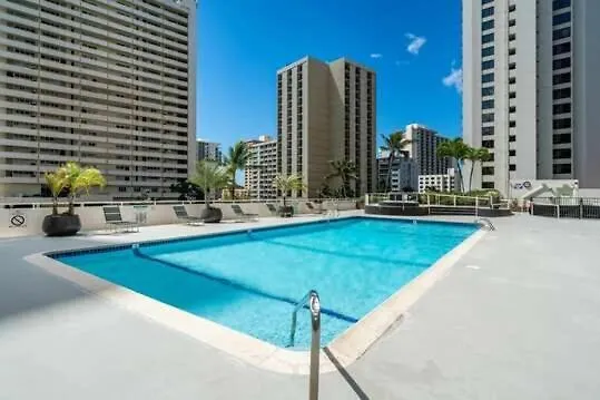 Waikiki Banyan High Level Condo With Private Lanai Condo Honolulu Apartment